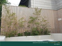 2020.8 [시공갤러리] [ 탄화목 + 규화제 ] 서울 인사동 국제갤러리 중정에 탄화목 외벽 시공완료 4.jpg